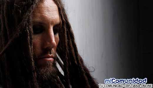 Ex Rockero Satanista se convierte a Cristo y ahora es Evangelista