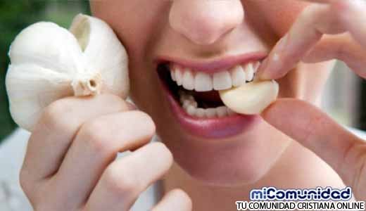 Indispensable superalimento: Come 2 dientes de ajo al día y recupera tu salud