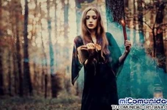 Ex-Bruja Desenmascara los ataques de Brujería y sus efectos contra los hijos de Dios