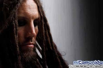Ex Rockero Satanista se convierte a Cristo y ahora es Evangelista