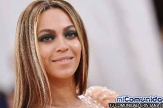 Beyoncé trabaja con su pastor para ayudar a afectados por huracán Harvey