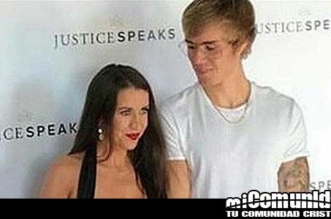 Justin Bieber fue visto recientemente asistiendo a un servicio religioso de Hillsong con su madre
