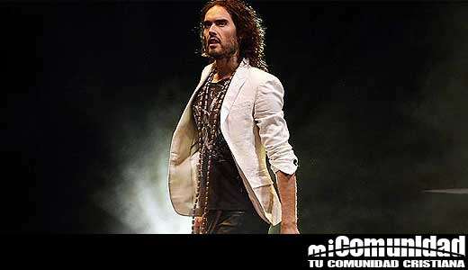 Russell Brand declara que ha cambiado sus caminos, que nunca estuvo más cerca de Jesús
