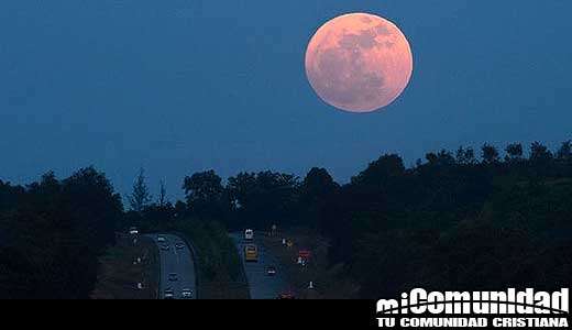 SUPER LUNA AZUL: Una luna azul, una superluna y un eclipse lunar caerán en la misma noche por primera vez en más de 150 años