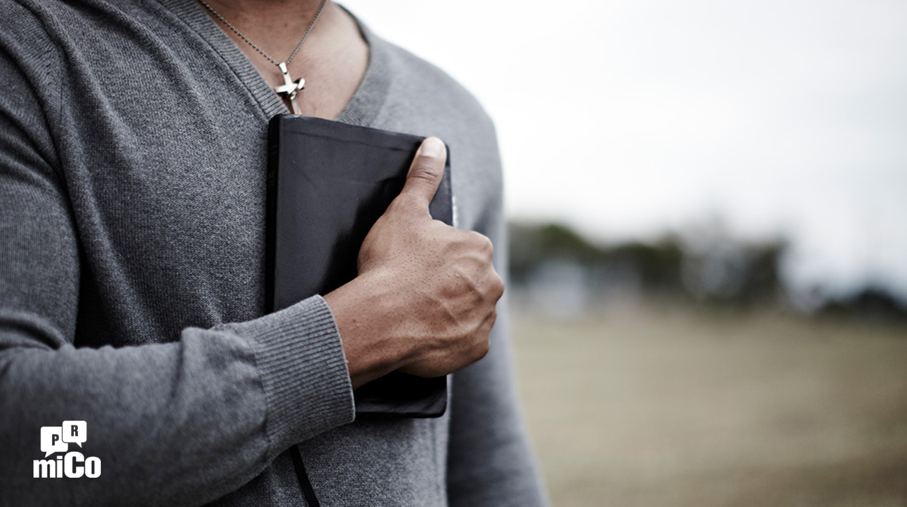 Hechos 5:29 ¿Qué significa “Es necesario obedecer a Dios antes que a los hombres”?